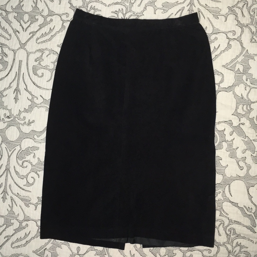 REDUCED‼️ VINTAGE GENUINE SUEDE LEATHER SKIRT